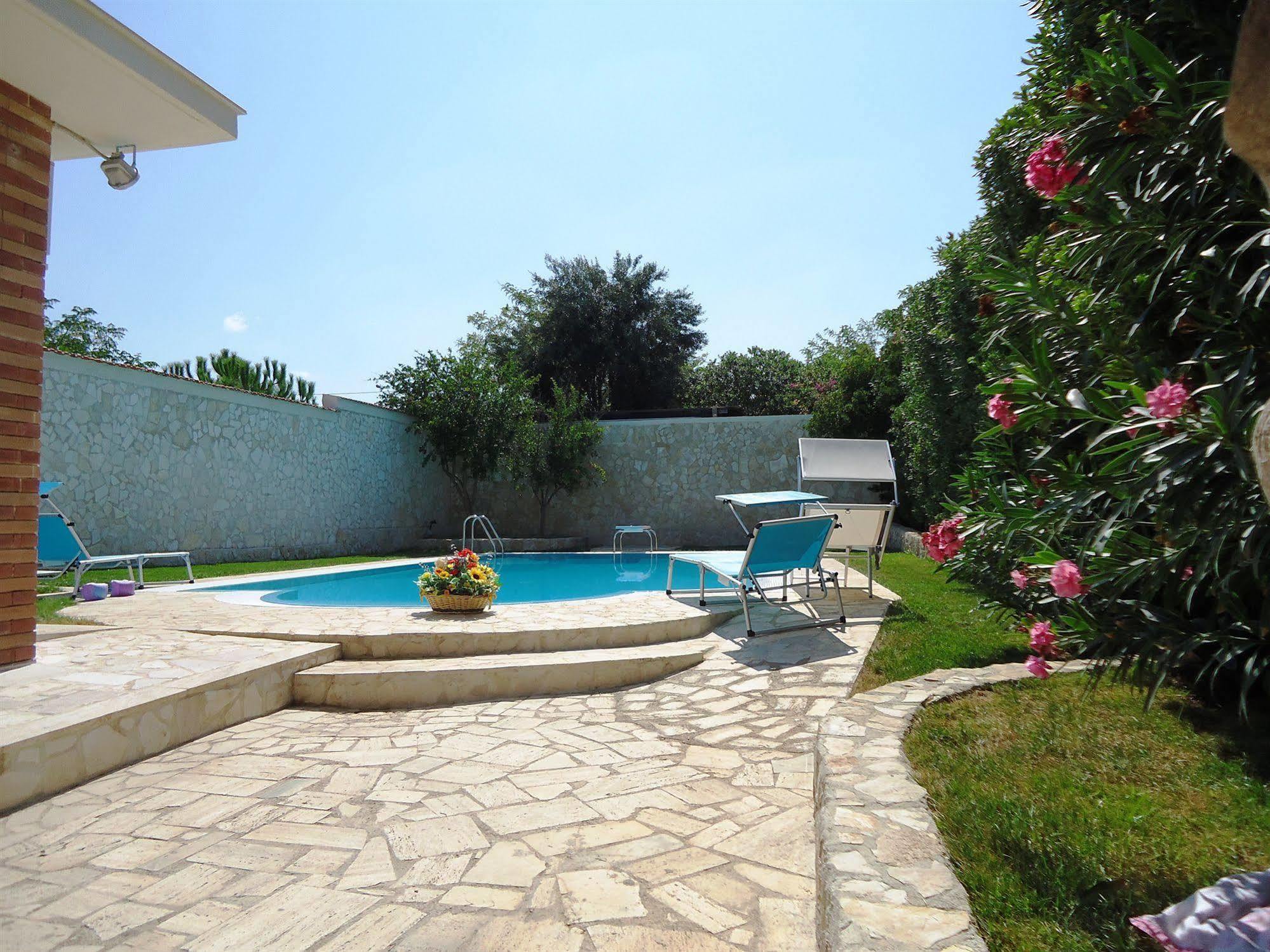 Villa Dafne Bari Exterior foto